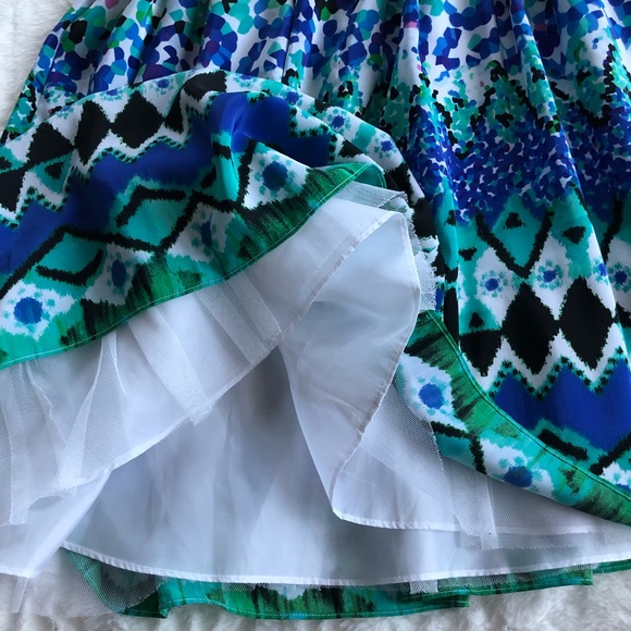 Beautiful Emily West Girls Dress - Picture 4 of 7